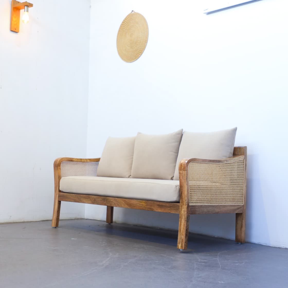 Melamchi Mid Century Sofa (Mango)